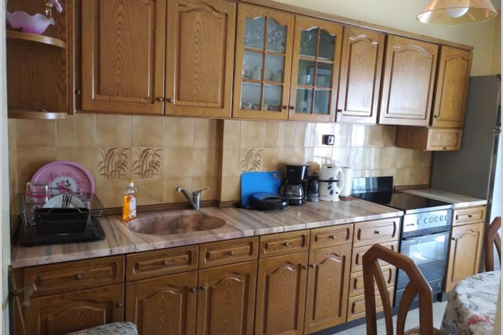Debby'S Central Apartment Cavala Exterior foto