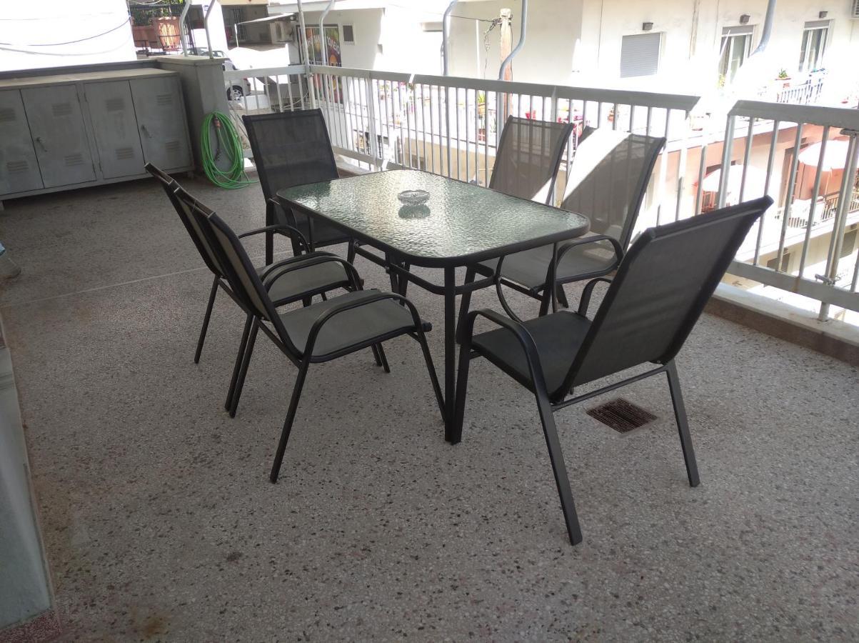 Debby'S Central Apartment Cavala Exterior foto
